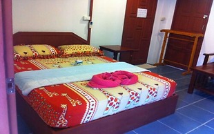 Black & White Bungalows