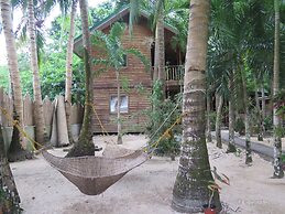 La Salangane Caalan Beach Villa
