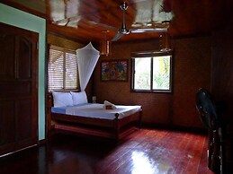 La Salangane Caalan Beach Villa