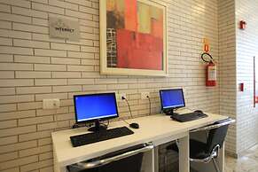 Hotel Confiance Prime Batel