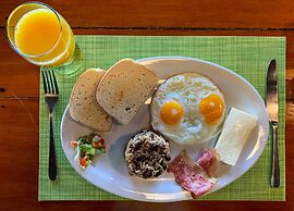 Hotel Las Caletas Lodge