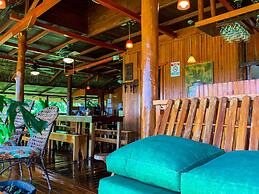 Hotel Las Caletas Lodge