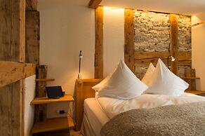 The River House Boutique Hotel
