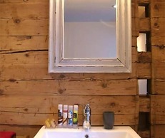 The River House Boutique Hotel
