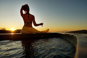 Athiri Santorini Hotel