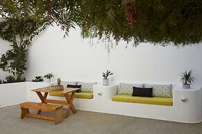 Athiri Santorini Hotel