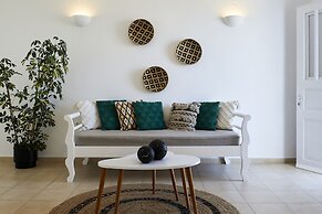 Athiri Santorini Hotel