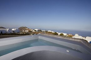 Athiri Santorini Hotel