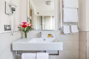 Fragrance Hotel St. Peter