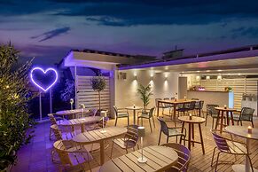 Fragrance Hotel St. Peter