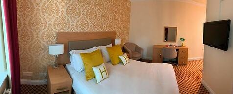 Haley's Hotel & Restaurant