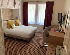 Haley's Hotel & Restaurant