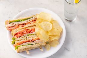 Palihouse Santa Barbara