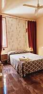 Hostal Dolcevita