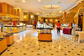 Royal Garden Palace (Families and Couples)