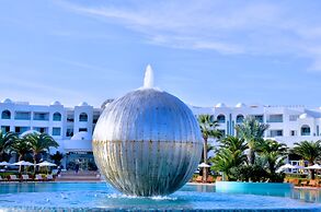 Royal Garden Palace (Families and Couples)