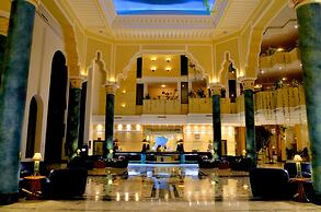 Royal Garden Palace (Families and Couples)