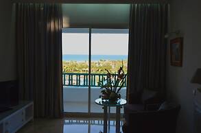 Royal Garden Palace (Families and Couples)