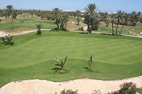 Royal Garden Palace (Families and Couples)