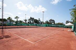 Royal Garden Palace (Families and Couples)