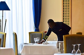 Royal Garden Palace (Families and Couples)