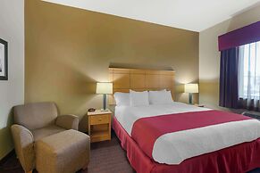 Best Western Golden Prairie Inn & Suites