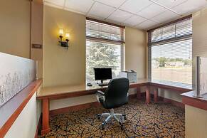 Best Western Golden Prairie Inn & Suites