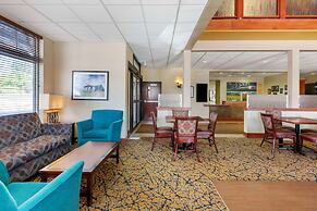 Best Western Golden Prairie Inn & Suites