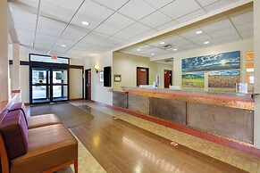 Best Western Golden Prairie Inn & Suites