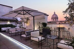 Terrace Pantheon Relais