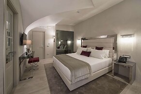 Terrace Pantheon Relais