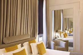 Terrace Pantheon Relais