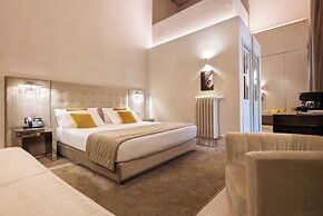 Terrace Pantheon Relais