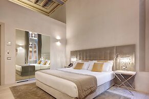 Terrace Pantheon Relais