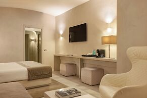 Terrace Pantheon Relais