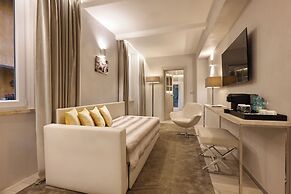 Terrace Pantheon Relais