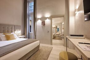 Terrace Pantheon Relais