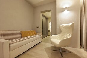 Terrace Pantheon Relais