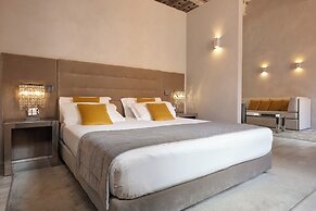 Terrace Pantheon Relais