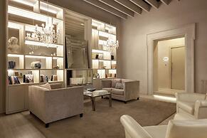 Terrace Pantheon Relais