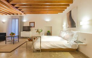 Petit Palace Hotel Tres