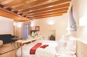 Petit Palace Hotel Tres