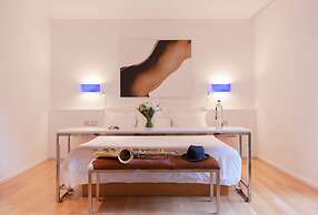 Petit Palace Hotel Tres