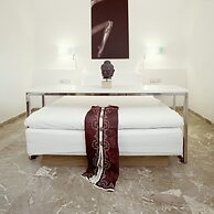 Petit Palace Hotel Tres