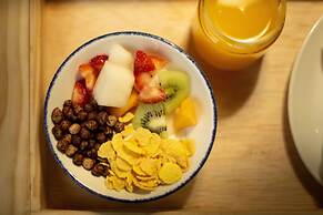 Petit Palace Hotel Tres