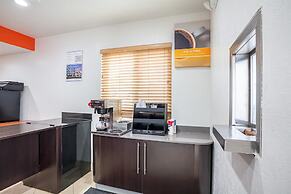 Motel 6 Ventura, CA - Downtown