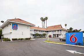 Motel 6 Ventura, CA - Downtown