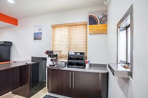 Motel 6 Ventura, CA - Downtown