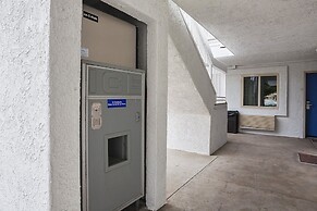 Motel 6 Ventura, CA - Downtown