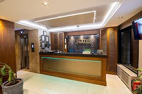 K Suites Hotel